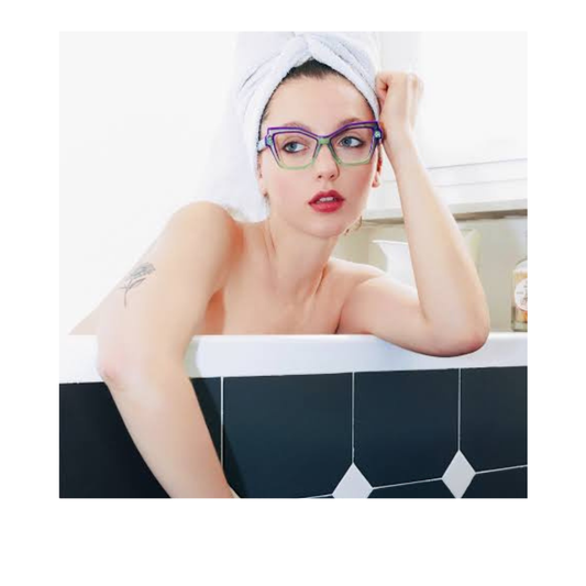 Kelinse Eyewear: The Memphis-Inspired Italian Brand